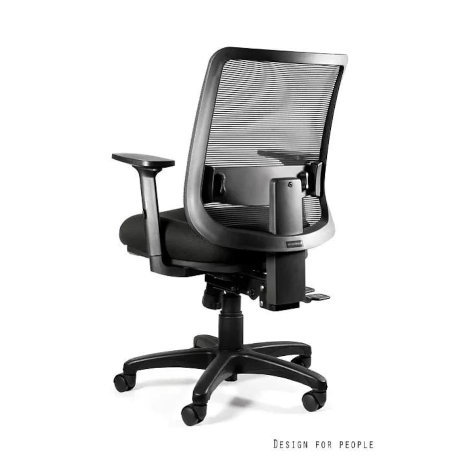 Fotel biurowy SAGA PLUS M czarny