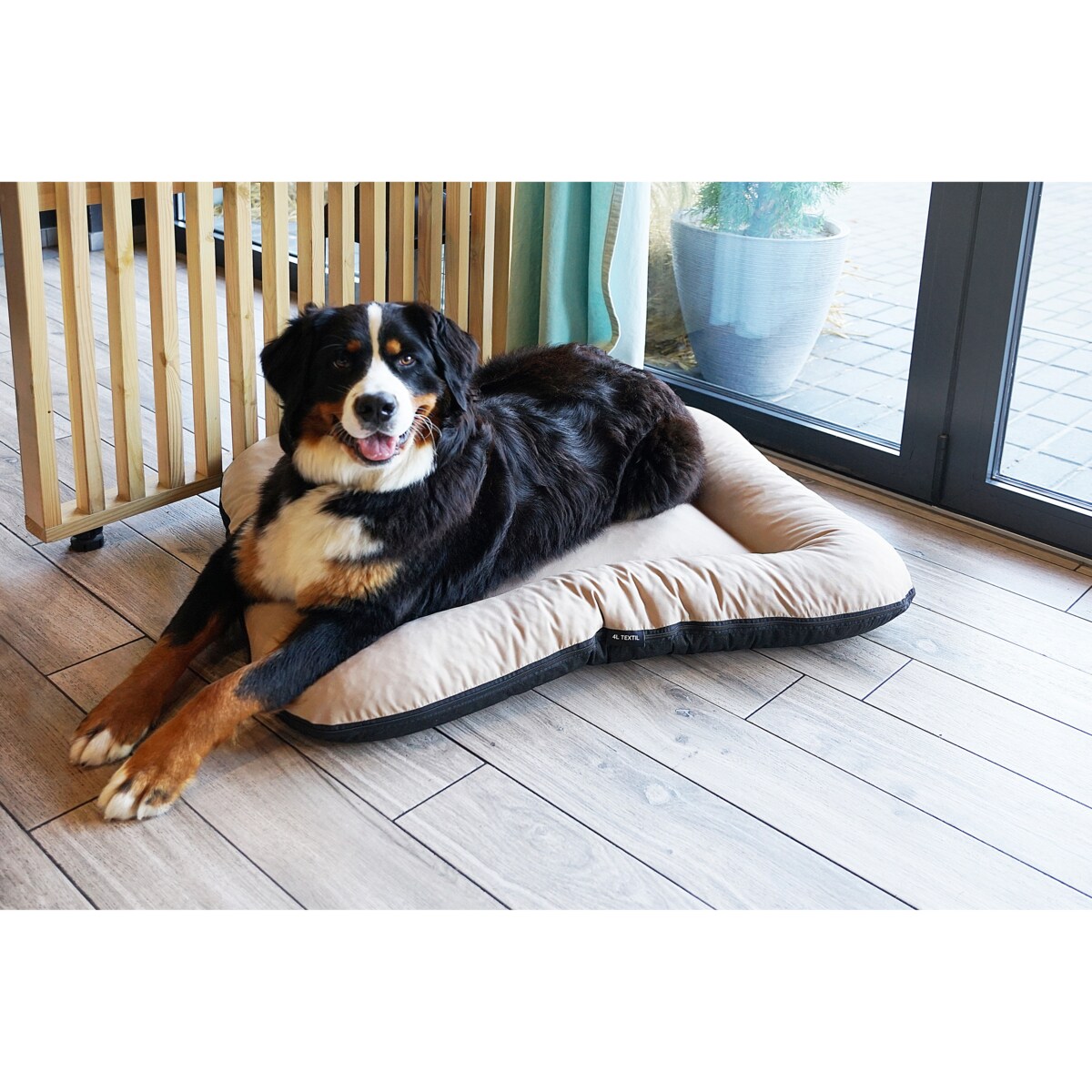 Wodoodporny materac dla psa ponton KLEO, 130x110 cm, Beż