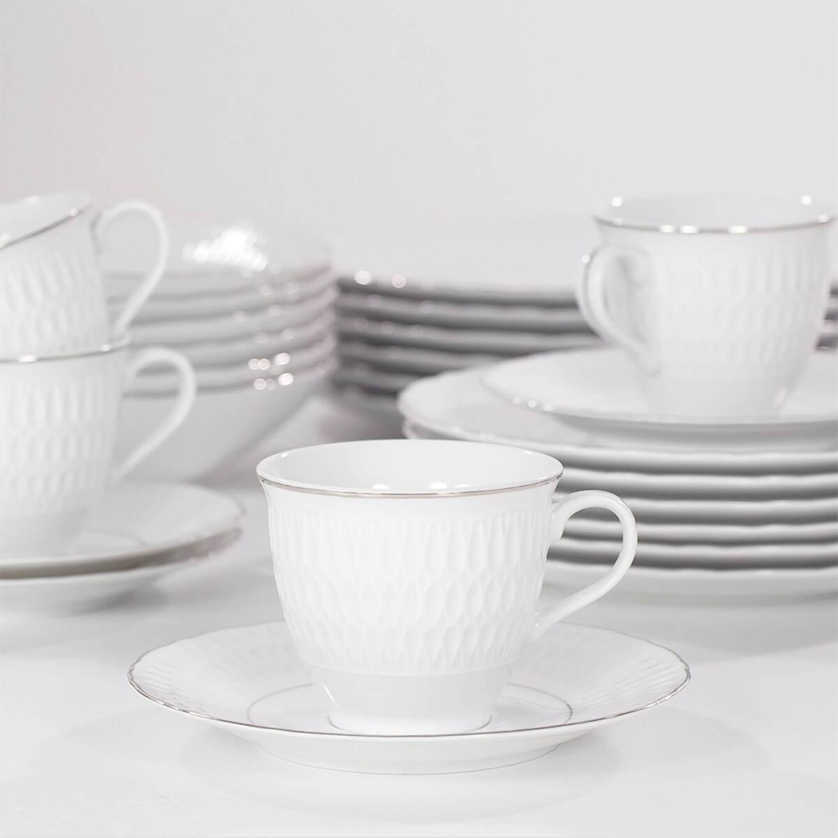 Zestaw talerzy dla 6 osób 18 el. Sofia Platynowa Linia 3607