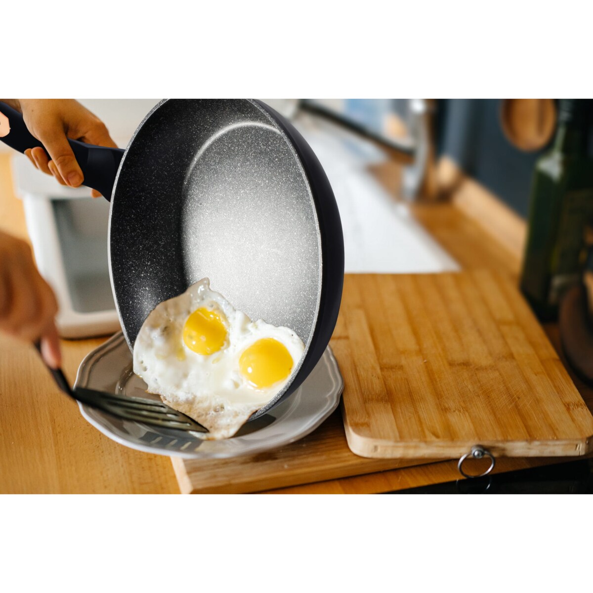 Patelnia 20 cm z powłoką marmurową Black Rose Berlinger Haus BH-1633