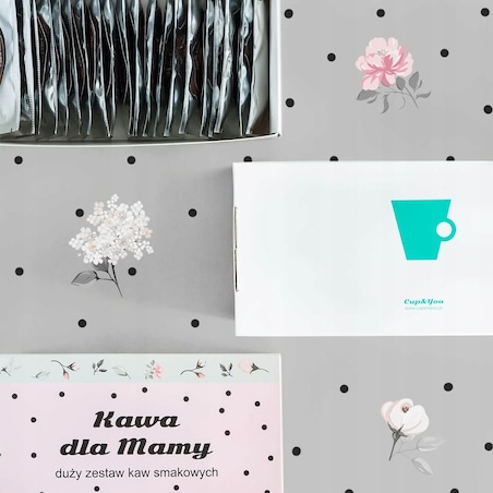 ZESTAW PREZENTOWY UPOMINKOWY BOX NA DZIEŃ MATKI URODZINY DLA MAMY TEŚCIOWEJ - MIX 20 RÓŻNYCH KAW SMAKOWYCH DESEROWYCH MIELONYCH ARABICA