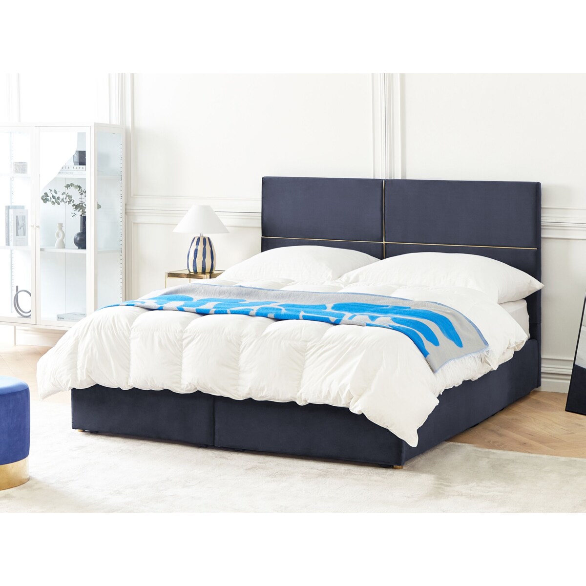 Łóżko welurowe z pojemnikiem 180 x 200 cm czarne VERNOYES