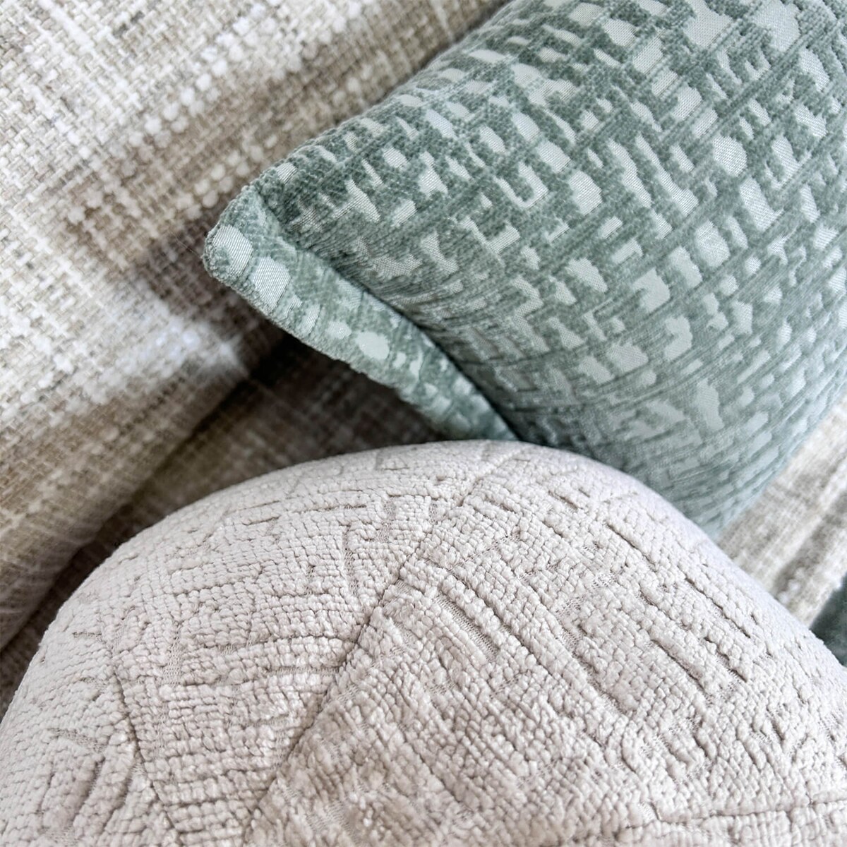 Poduszka HAPPY PILL 20 cm Beżowa