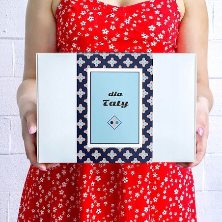 DUŻY BOX ZESTAW PREZENTOWY UPOMINKOWY PREMIUM - KAWA HERBATA KUBEK Z ZAPARZACZEM ŚWIECA SOJOWA - PREZENT UPOMINEK DLA TATY TEŚCIA NA DZIEŃ OJCA URODZINY