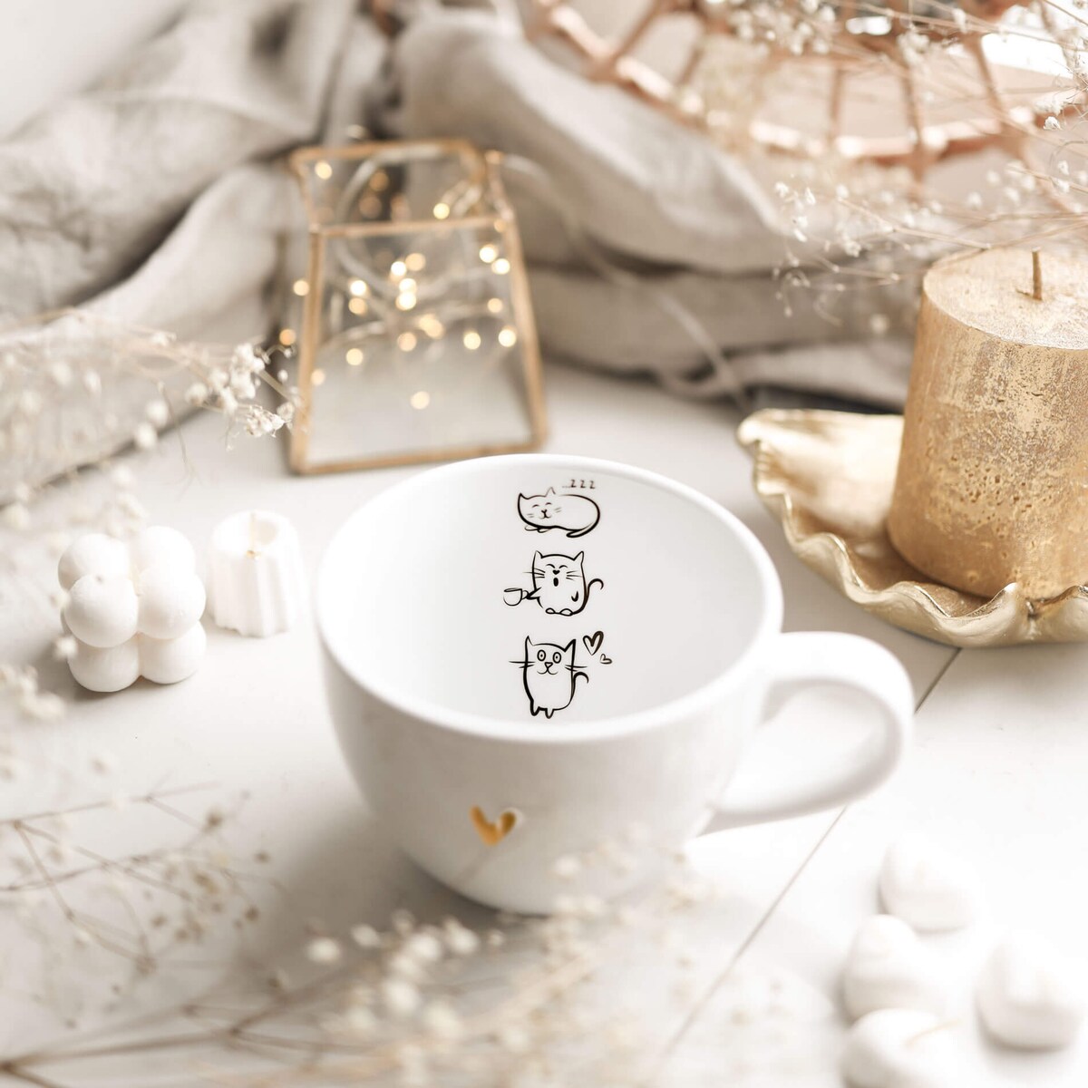 Biały Kubek Porcelanowy 500 ml - Grafika Trzech Małych Kotków dla Miłośnika Kotów na Urodziny