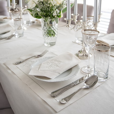 Obrus Shiny Silver - 130 cm x 200 cm