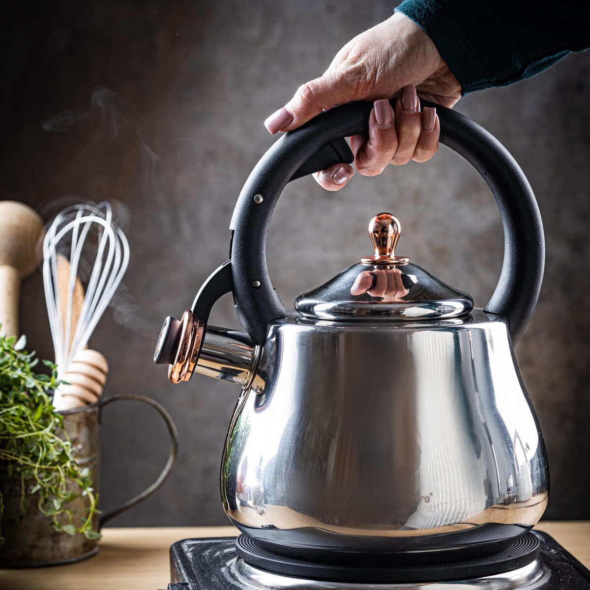 Czajnik stalowy na gaz 2.8L indukcja tradycyjny srebrny błyszczący KLAUSBERG