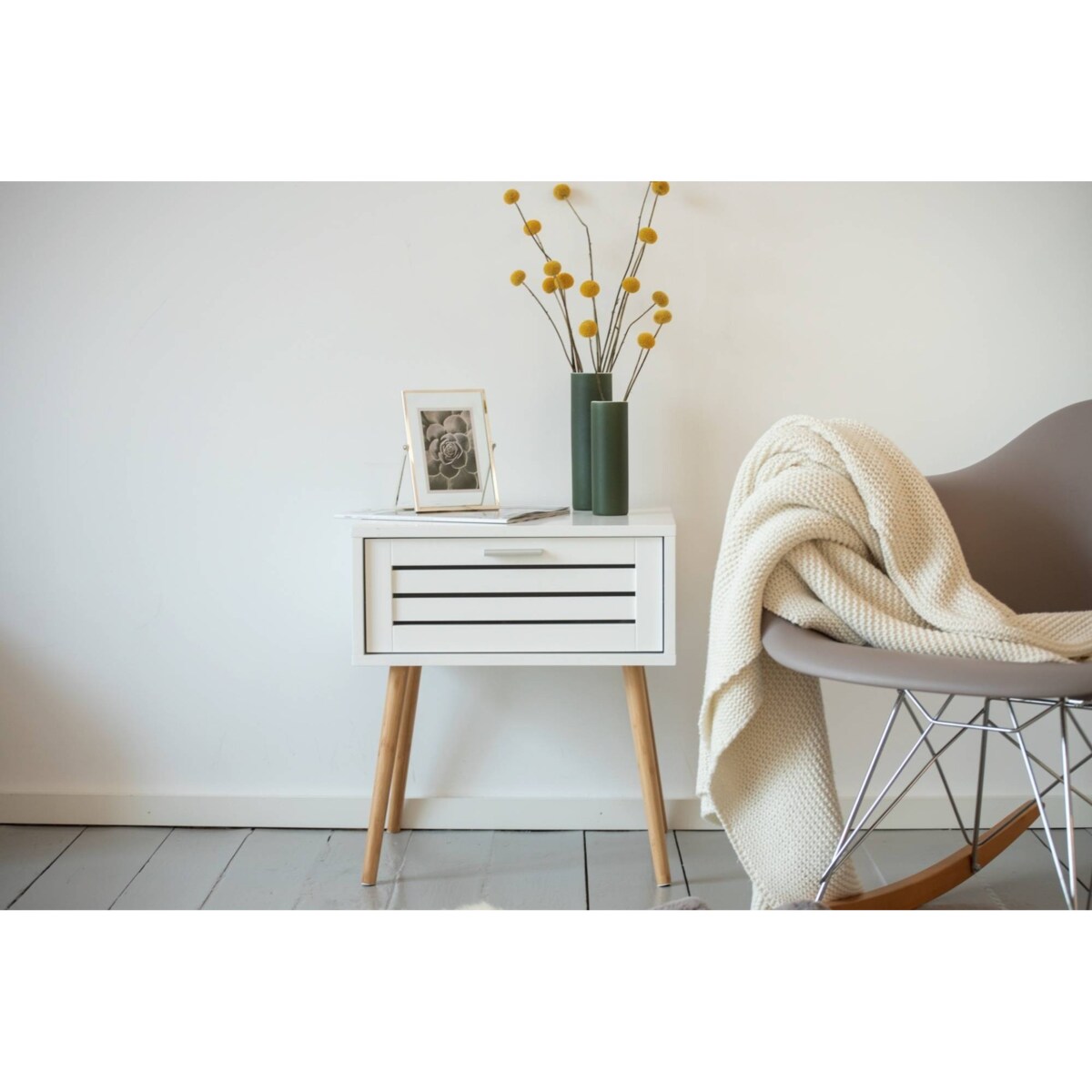 Mini komoda, stolik pomocniczy z szufladą FINJA, bambusowy, WENKO
