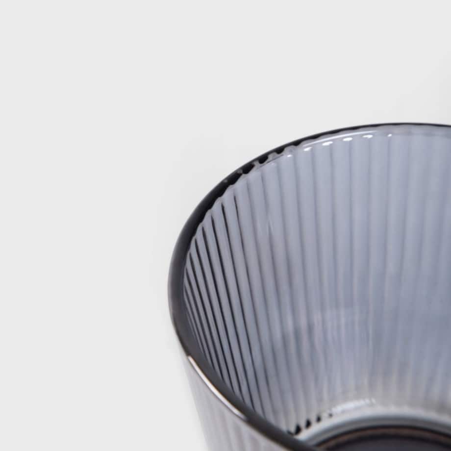 Filiżanka szklanka ryflowana duża grafit, szara 380 ml 1szt SZK177