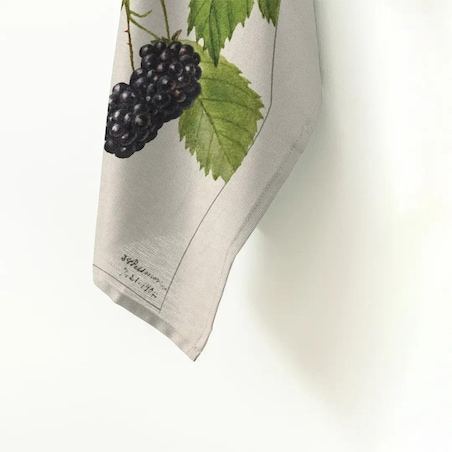Lniany ręcznik kuchenny - czarne jeżyny