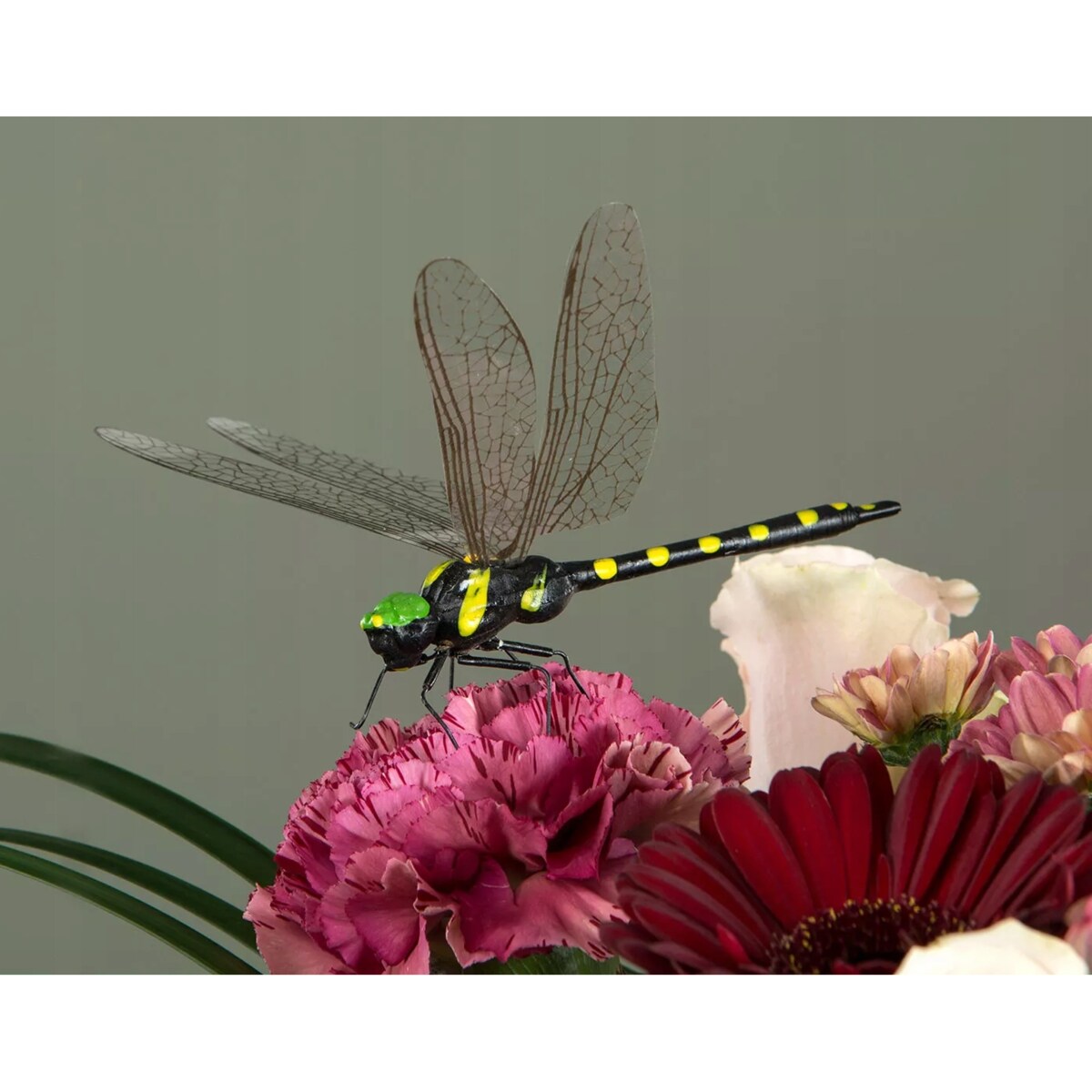 OZDOBA WAŻKA DO KWIATÓW DONICZKI stroików roślin owad dekoracja