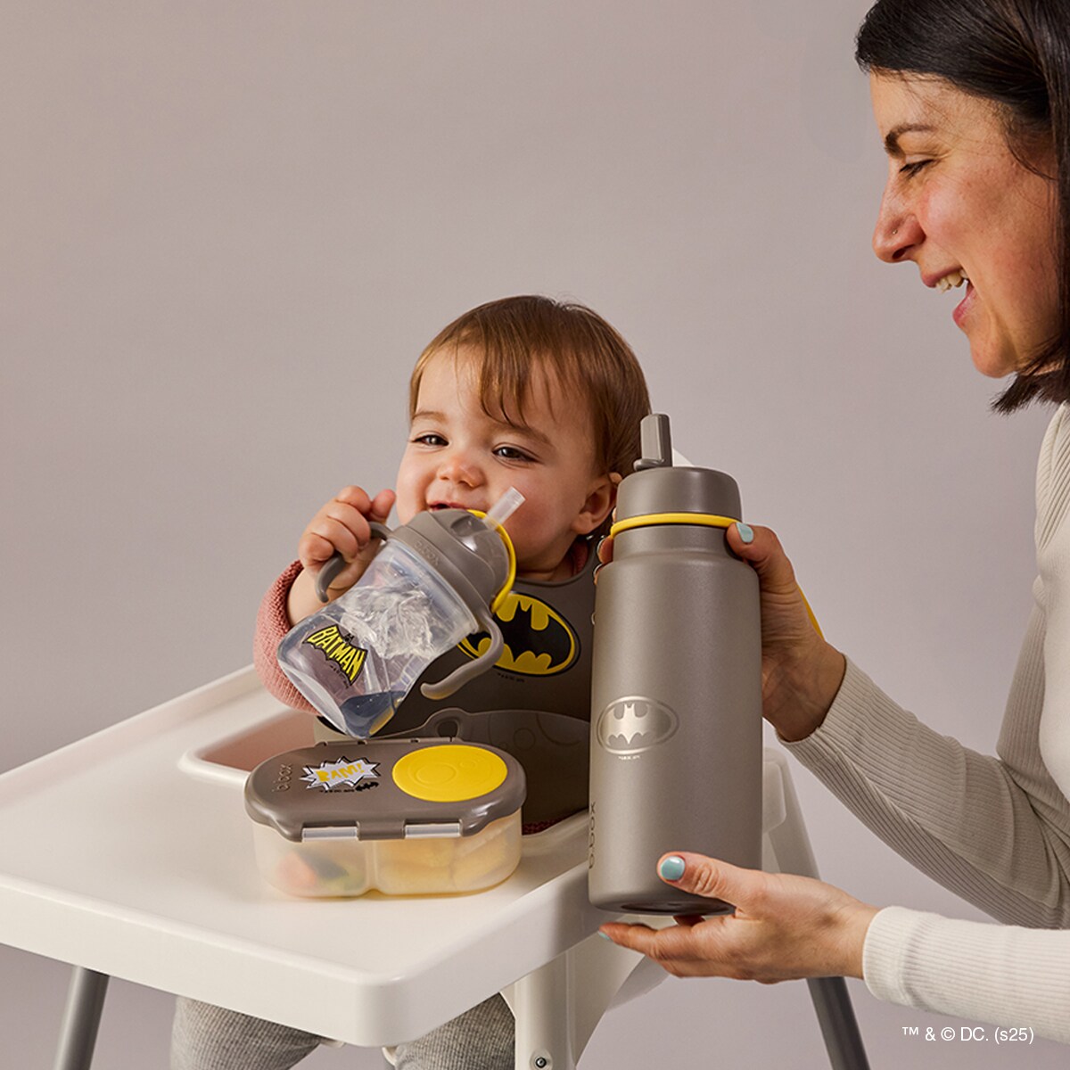 Batman Śliniak silikonowy z kieszonką zwijany dla dziecka i niemowlaka b.box