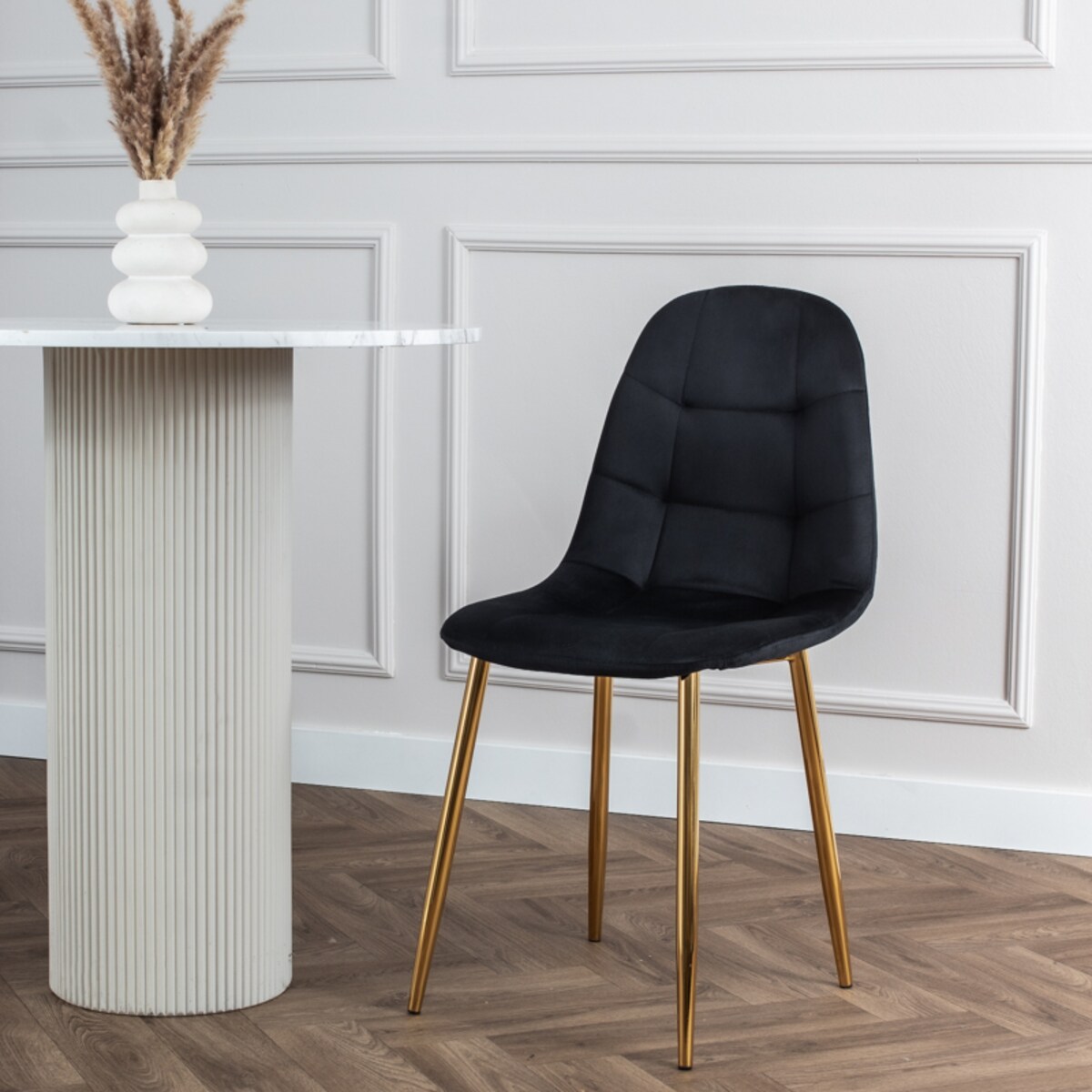 Krzesło tapicerowane czarne do salonu jadalni welurowe glamour złote