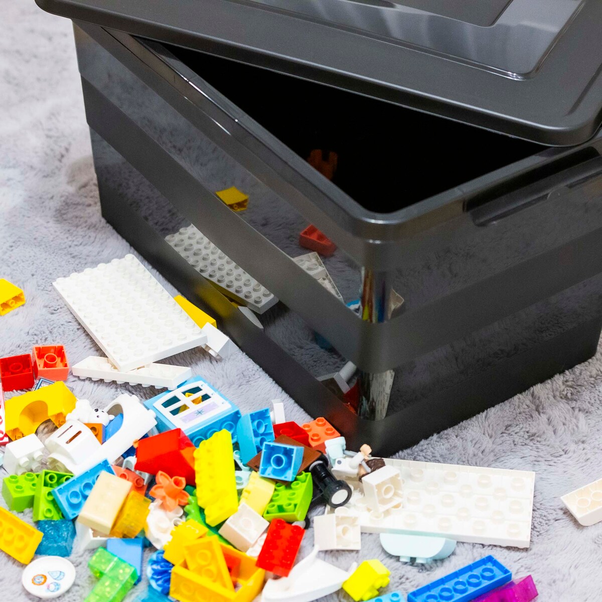 Pojemnik Plastikowy Pudełko Plastikowe Z Pokrywką Na Kółkach Box Czarny 55L