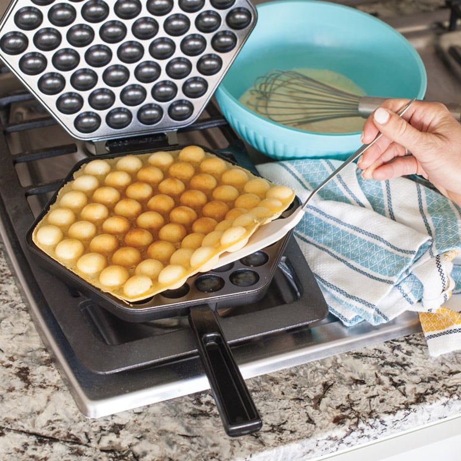 Patelnia do wafli ptysiowych WAFFLE PUFF / Nordic Ware