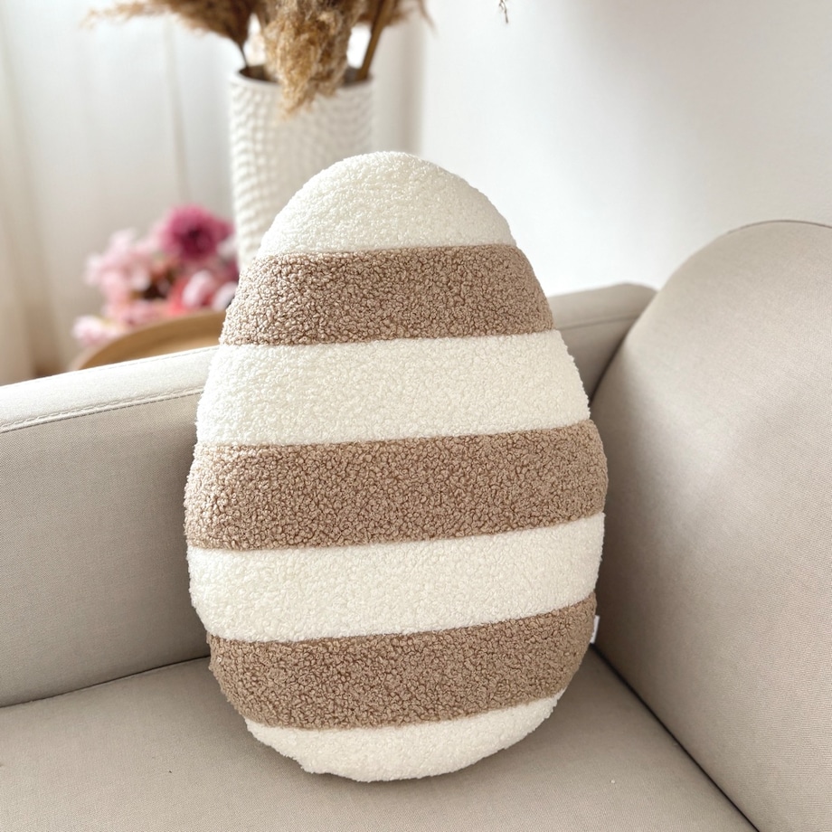 Poduszka Jajko pisanka w paski boucle ecru beżowa