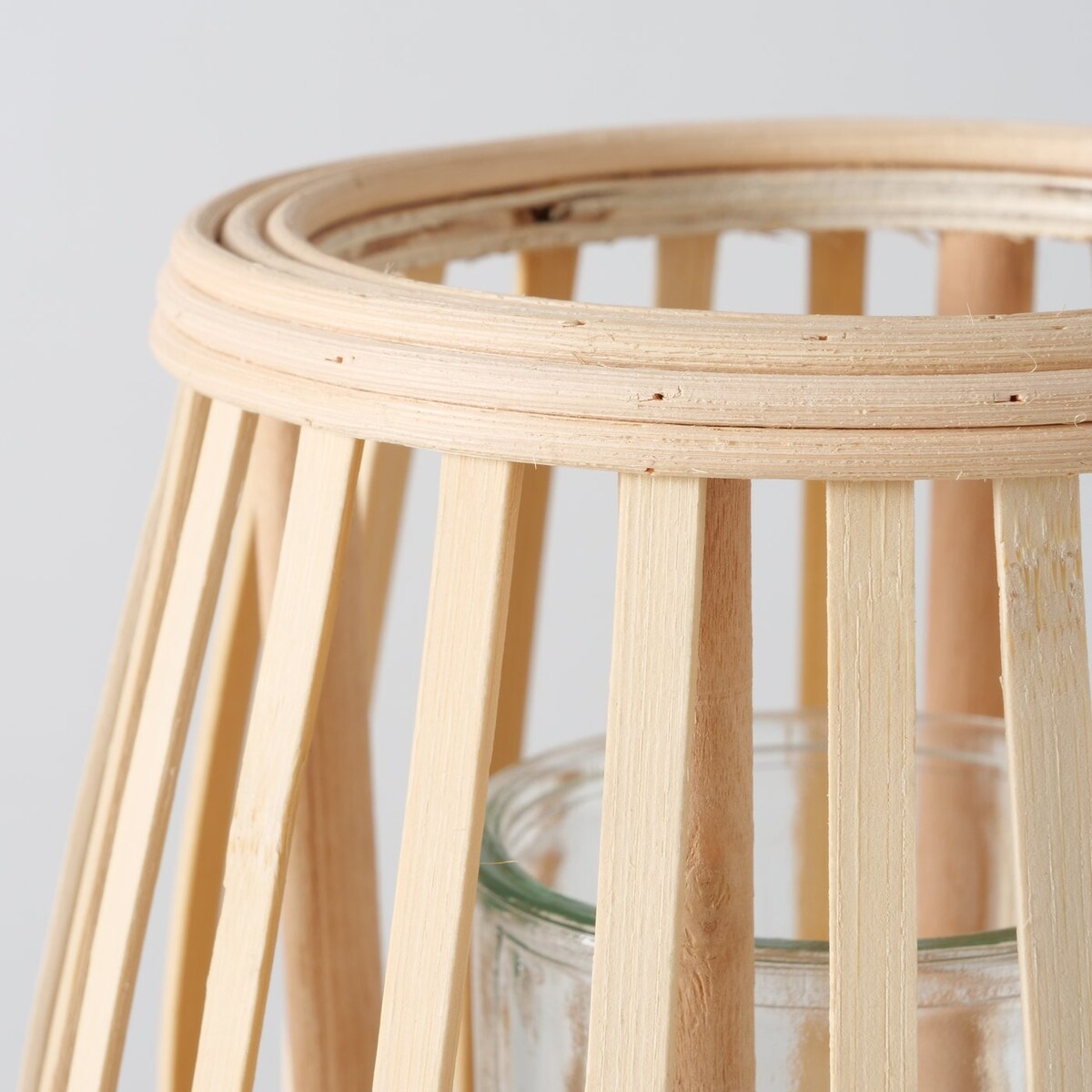 Świecznik bambusowy ze szklanym wkładem TORLA, 23 cm