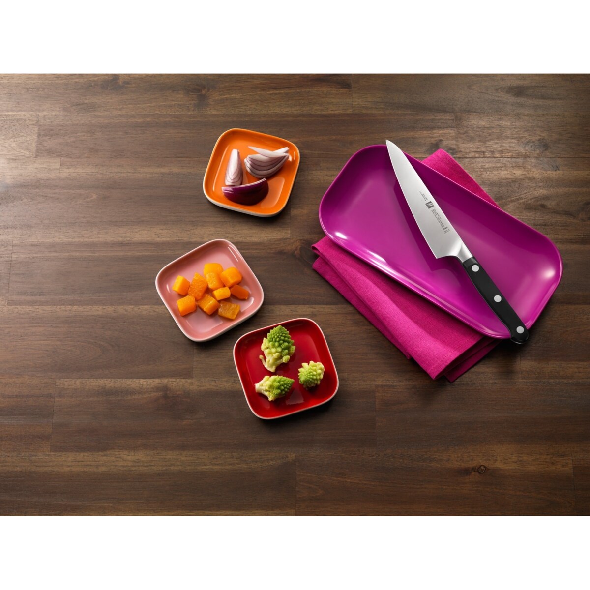 Kompaktowy nóż szefa kuchni Zwilling Pro - 14 cm