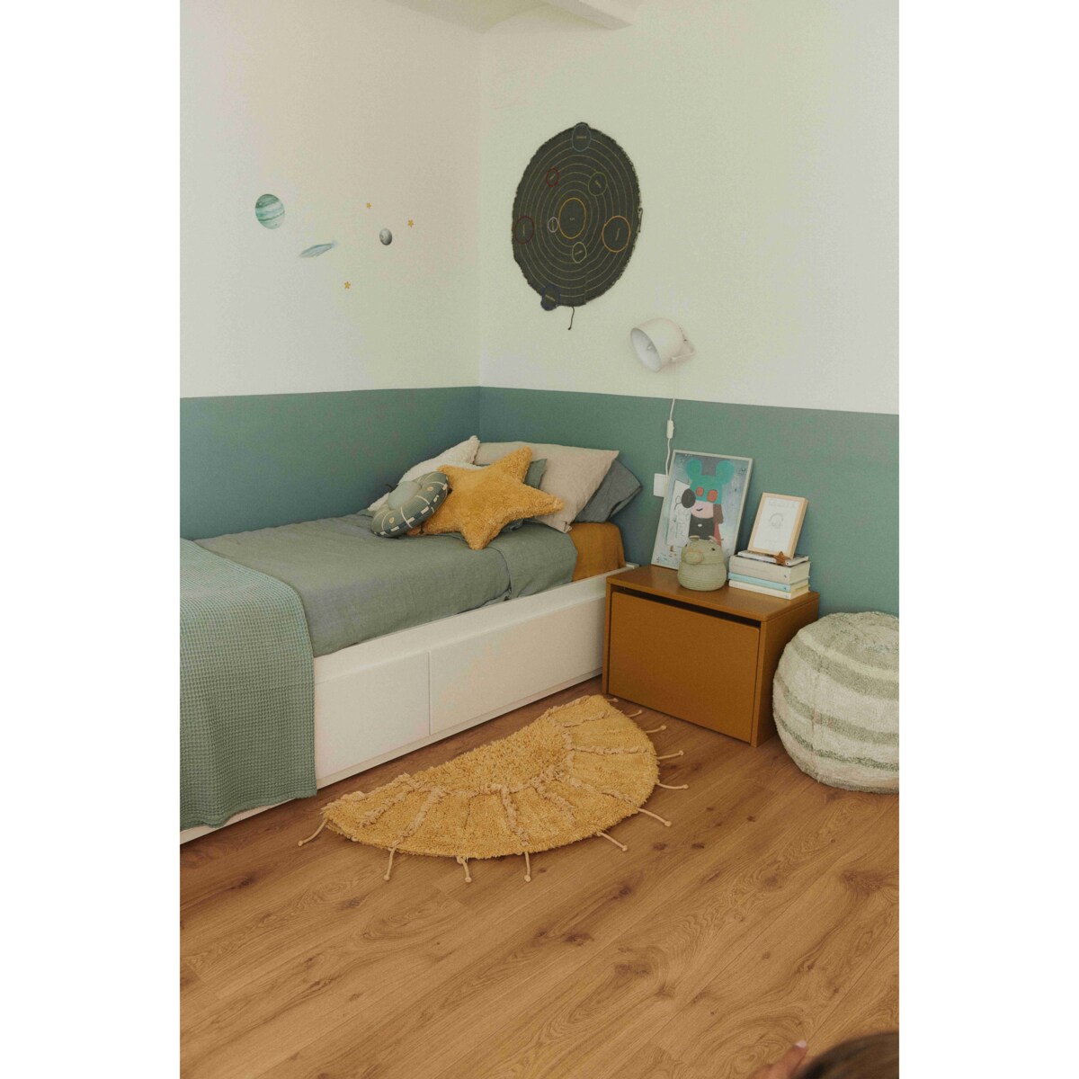 Dywan bawełniany Solar Multishape do prania w pralce, "Mom, I want to be an astronaut" Lorena Canals