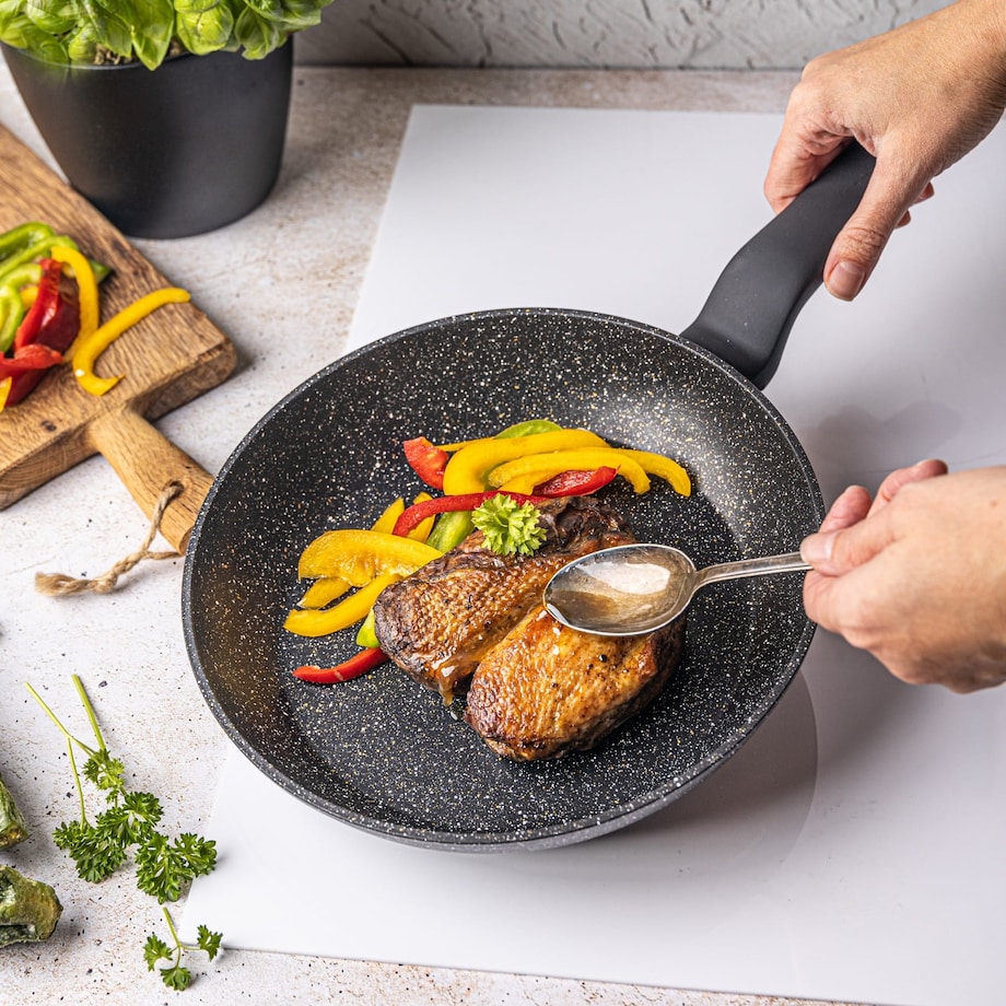 Patelnia z powłoką marmurową 24cm indukcja KLAUSBERG