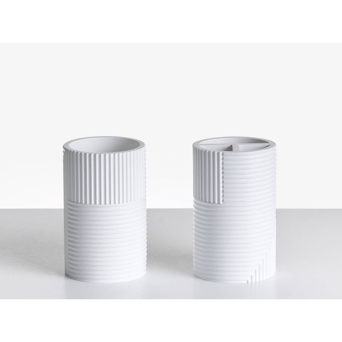 Zestaw akcesoriów łazienkowych 5 elementów SEPAHUA Biały