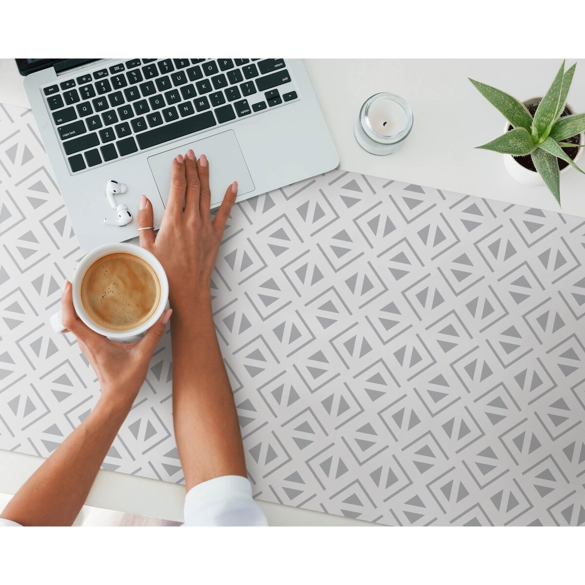 Szara mata na biurko Geometryczny wzór, 120x60 cm