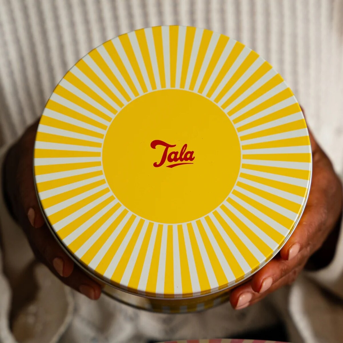 Tala puszki metalowe RETRO Elisabeth 3 szt.