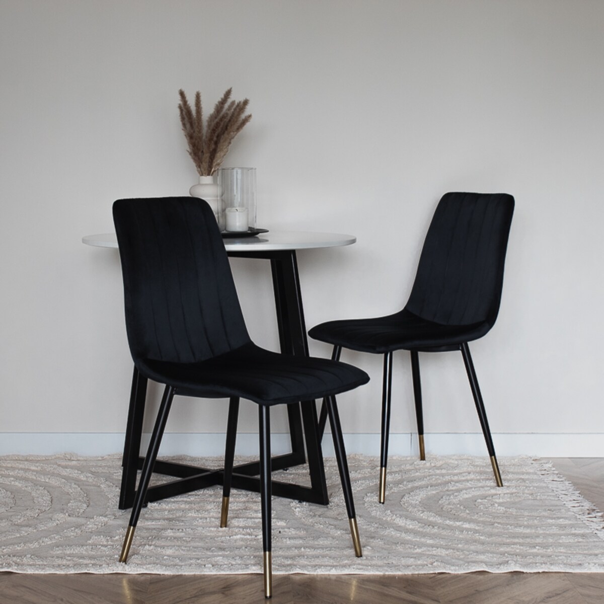 Krzesło tapicerowane czarne do salonu jadalni pikowane welurowe