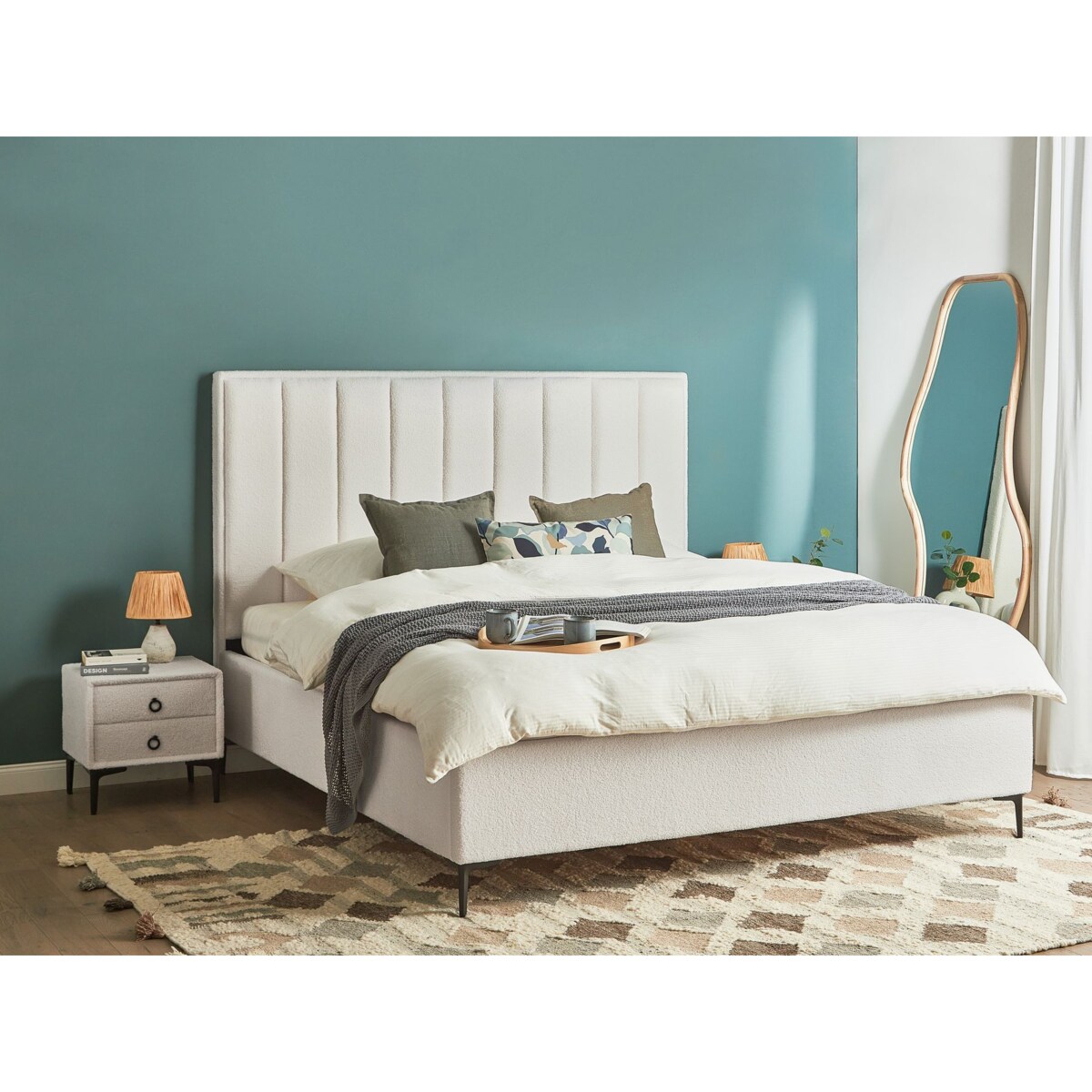 Zestaw do sypialni Boucle SEZANNE 180 x 200 cm Złamana biel