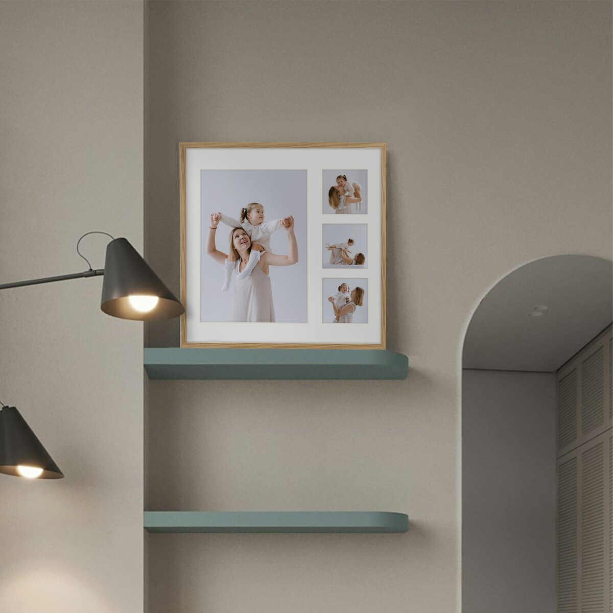 Ramka na 4 zdjęcia 1x 21x30 cm 3x 9x9 cm rama dębowa 40x40 cm foto galeria zdjęć FRAMAI