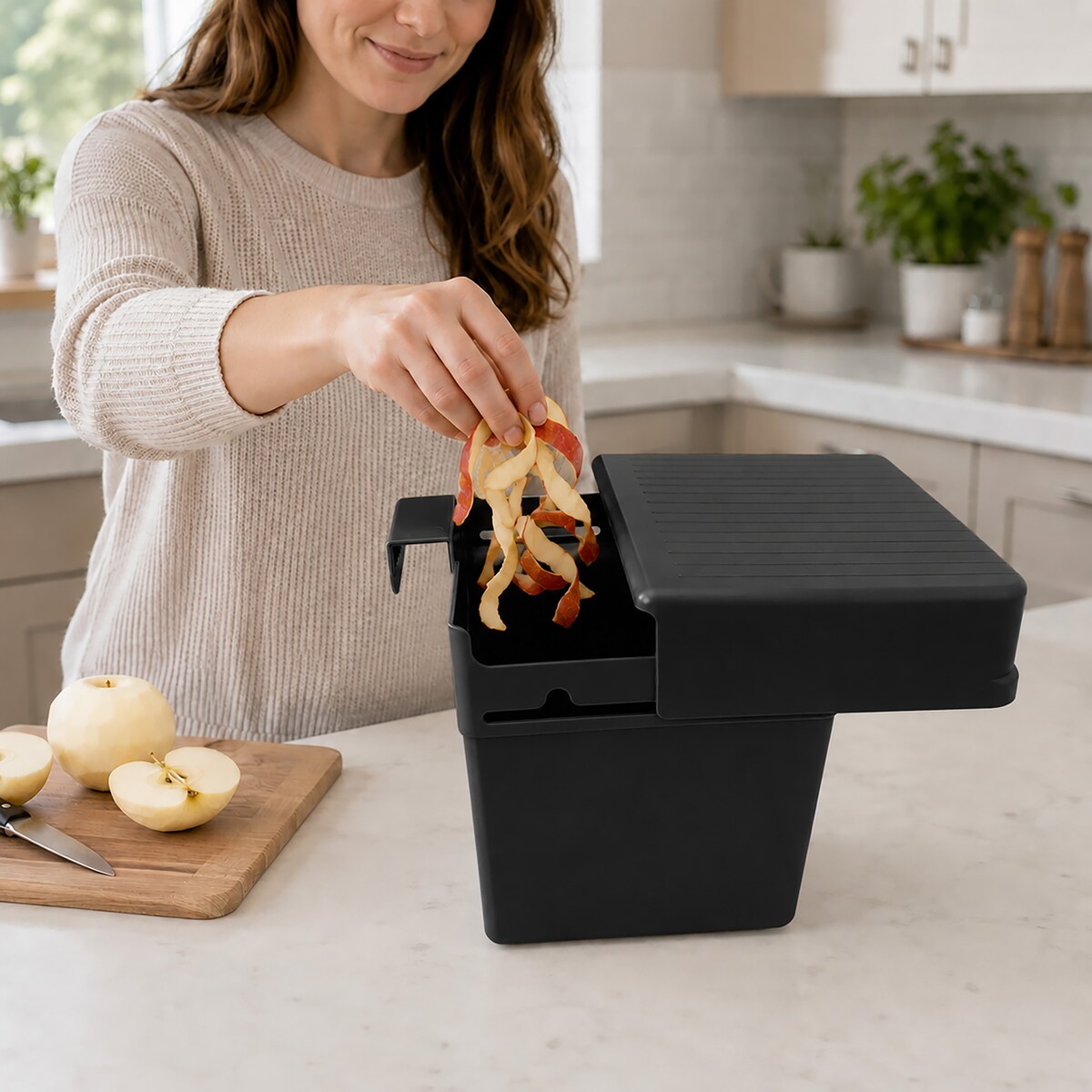 POJEMNIK PLASTIKOWY Z UCHWYTEM UNIBOX Z POKRYWKĄ NA AKCESORIA OBIERKI