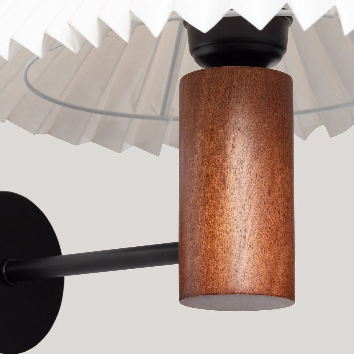 Kinkiet, lampa ścienna z plisowanym kloszem, drewno, Leonessa
