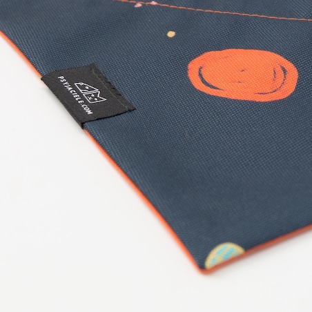 Bandanka "I need space" na obrożę - Rozmiar: L, Rodzaj: Do obroży