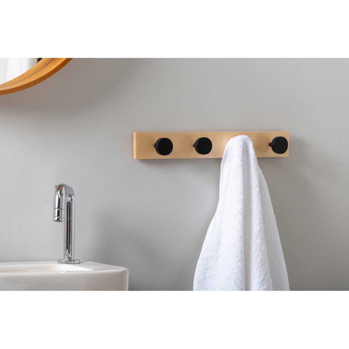 Wieszak na ubrania na ścianę KNOBS, 40 cm