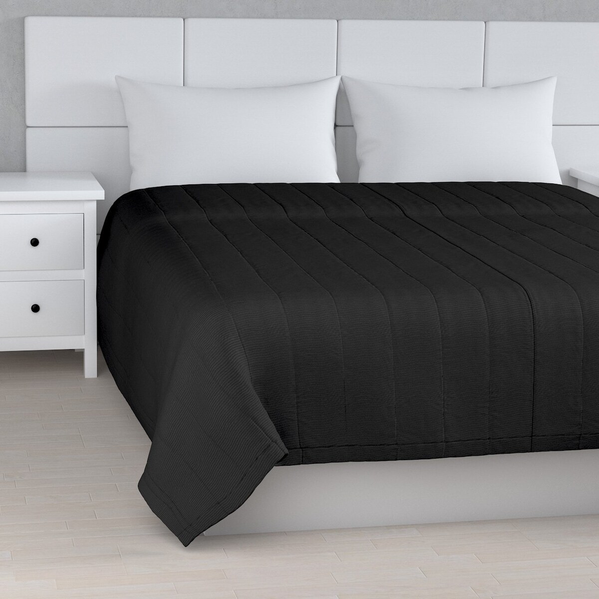 Narzuta pikowana w pasy 130x210 czarny