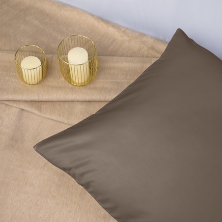 Poszewka satynowa 50x70 kolor Sepia
