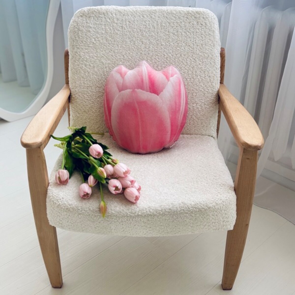 Poduszka kwiat mały Tulipan jasnoróżowy