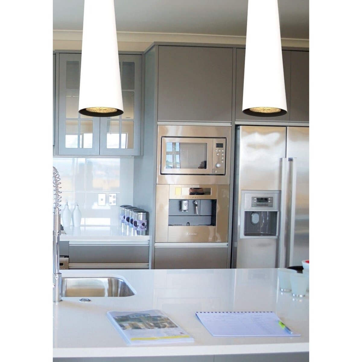 Zwis kuchenny nad stół SLIM P0001 Maxlight stożek metalowy biały