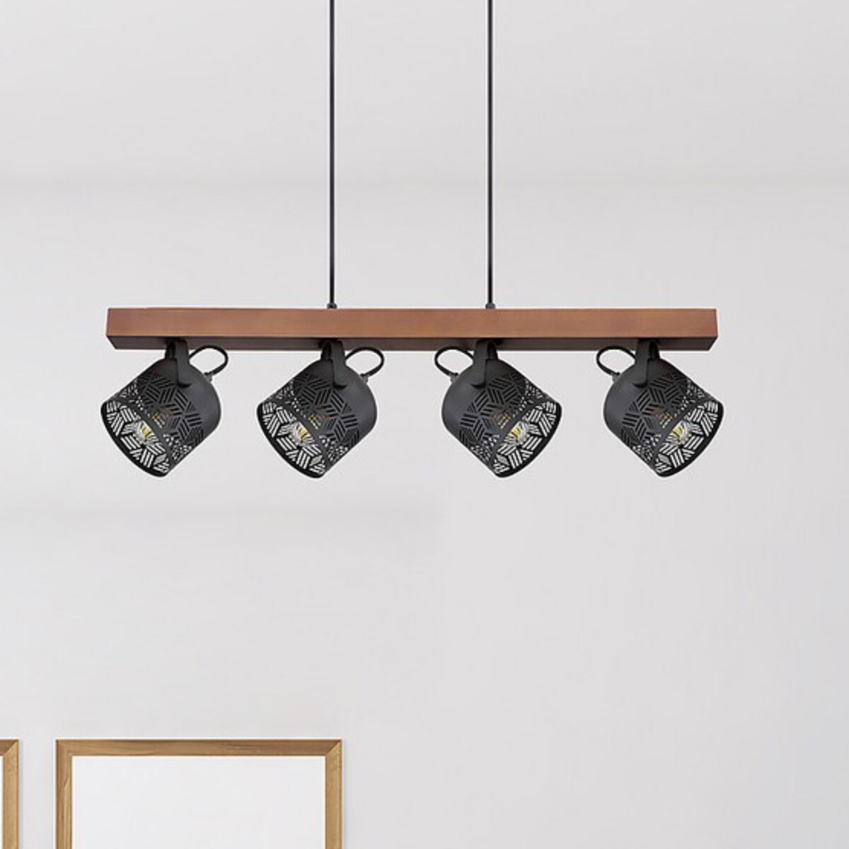 Drewniana lampa wisząca Rotem 3300 belka do kuchni nad wyspę czarna