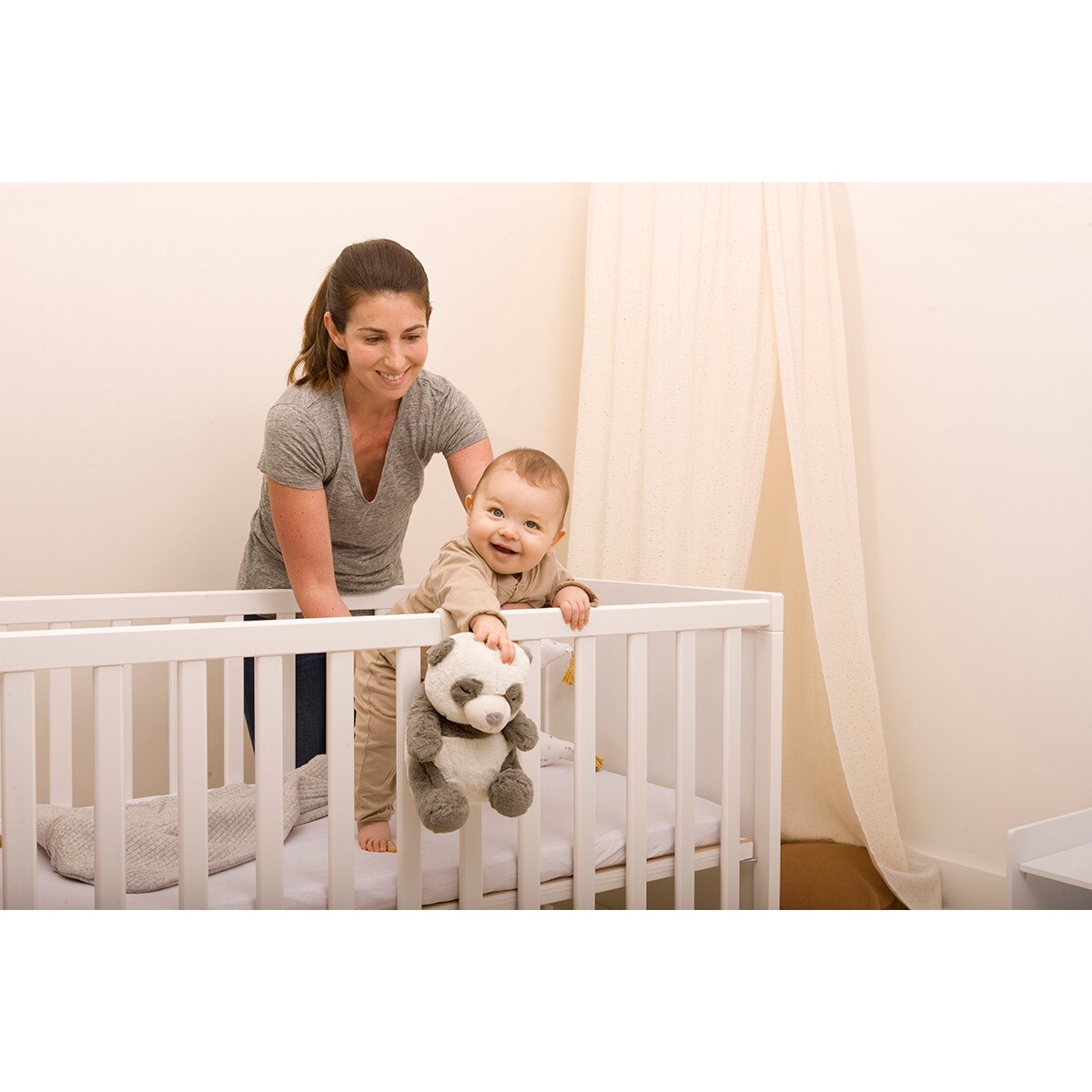 Szumiąca panda z pozytywką - Cloud b® Peaceful Panda™