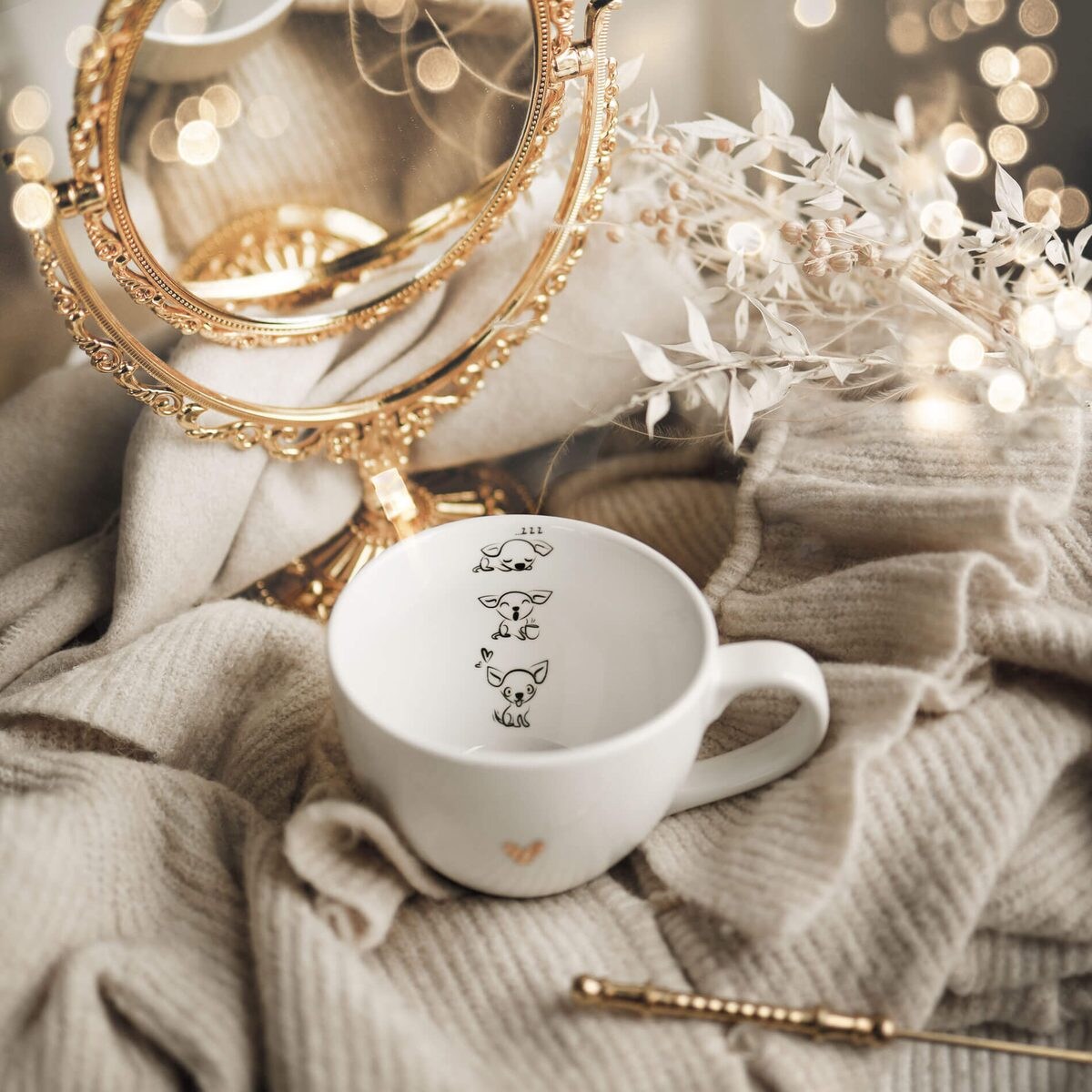 Biały kubek porcelanowy 500 ml - grafika trzech małych piesków na urodziny dla miłośników psów