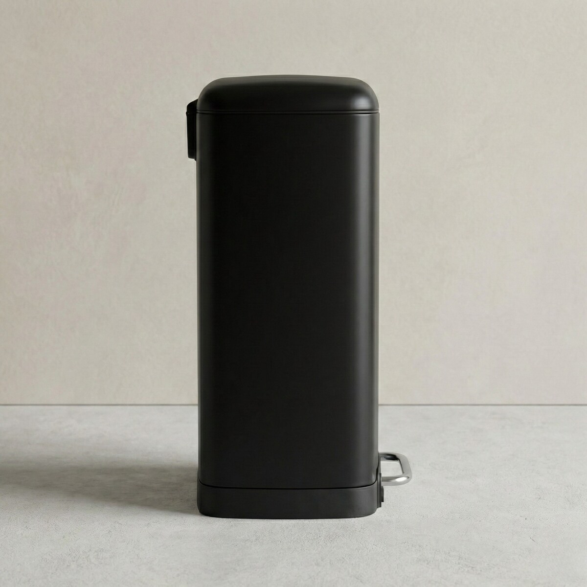 Kosz na śmieci z pedałem MYK, 30 l