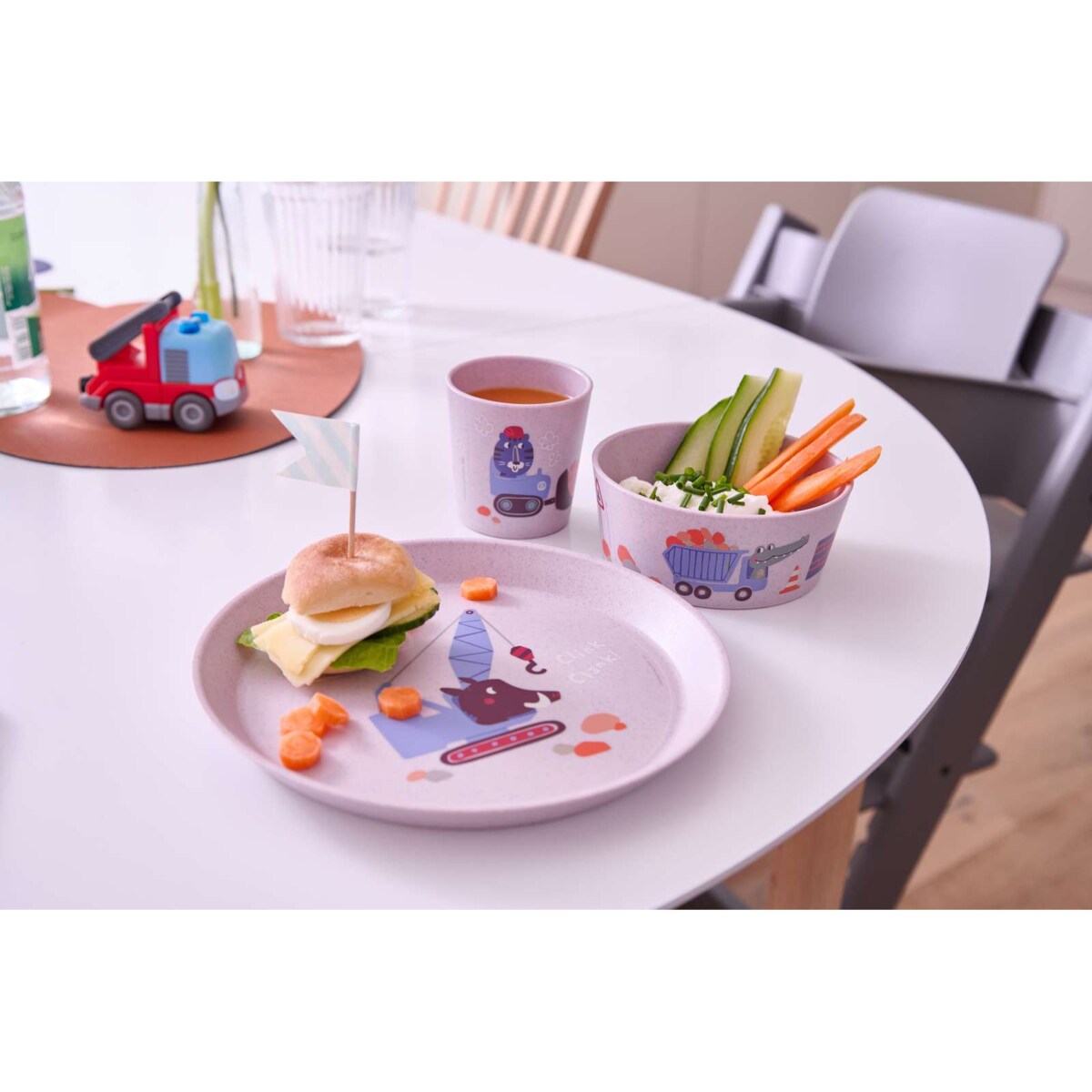 Zestaw naczyń dla dzieci: talerzyk, miseczka, kubeczek DREAMS, KOZIOL