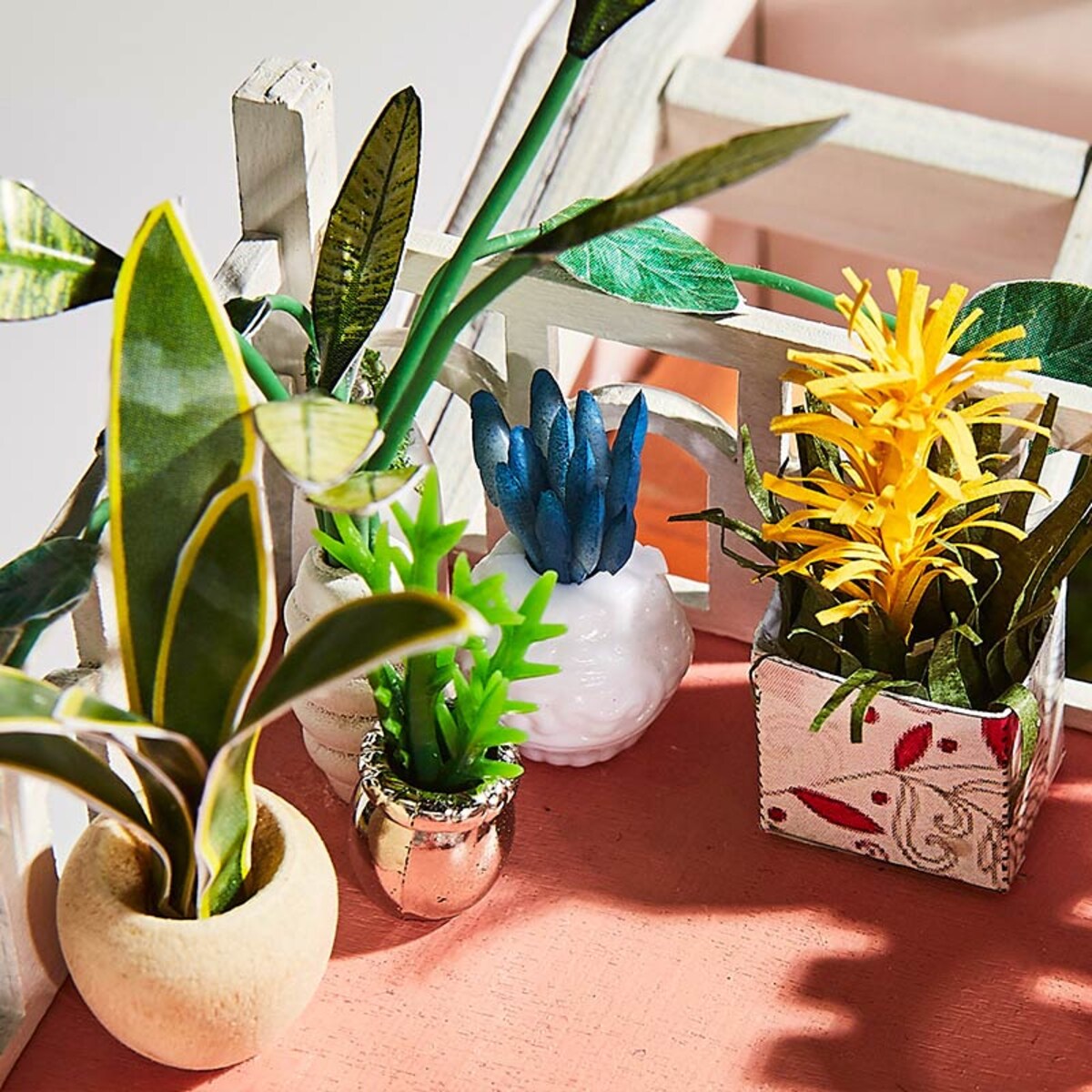 Miniaturowy domek - Urocza kwiaciarnia