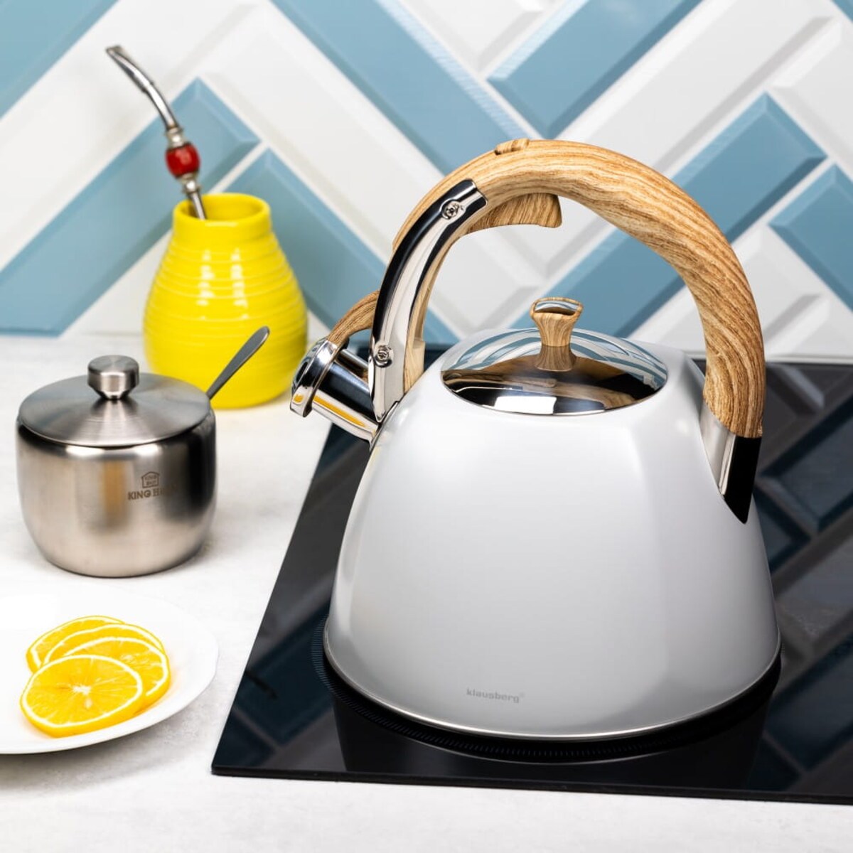 Czajnik stalowy z gwizdkiem lakierowany 3.0L biały matowy KLAUSBERG