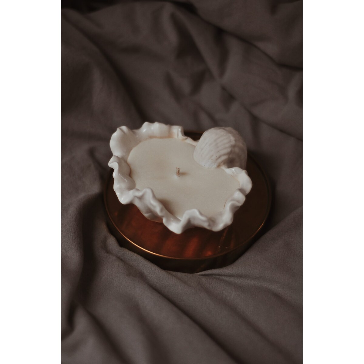 Świeca sojowa Muszla 100 g Biel N°7 "Cytrynowy las"