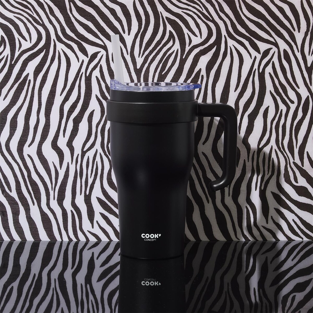 KUBEK TERMICZNY Miami 600 ml czarny z uchwytem i słomką