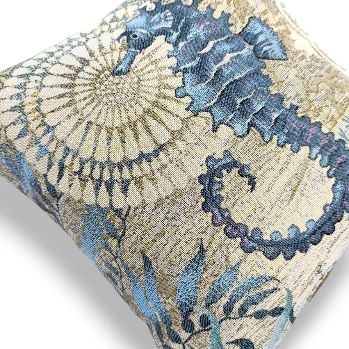 Dwustronna poduszka gobelinowa z konikiem morskim 45x45 Morskie Opowieści - beż i błękit