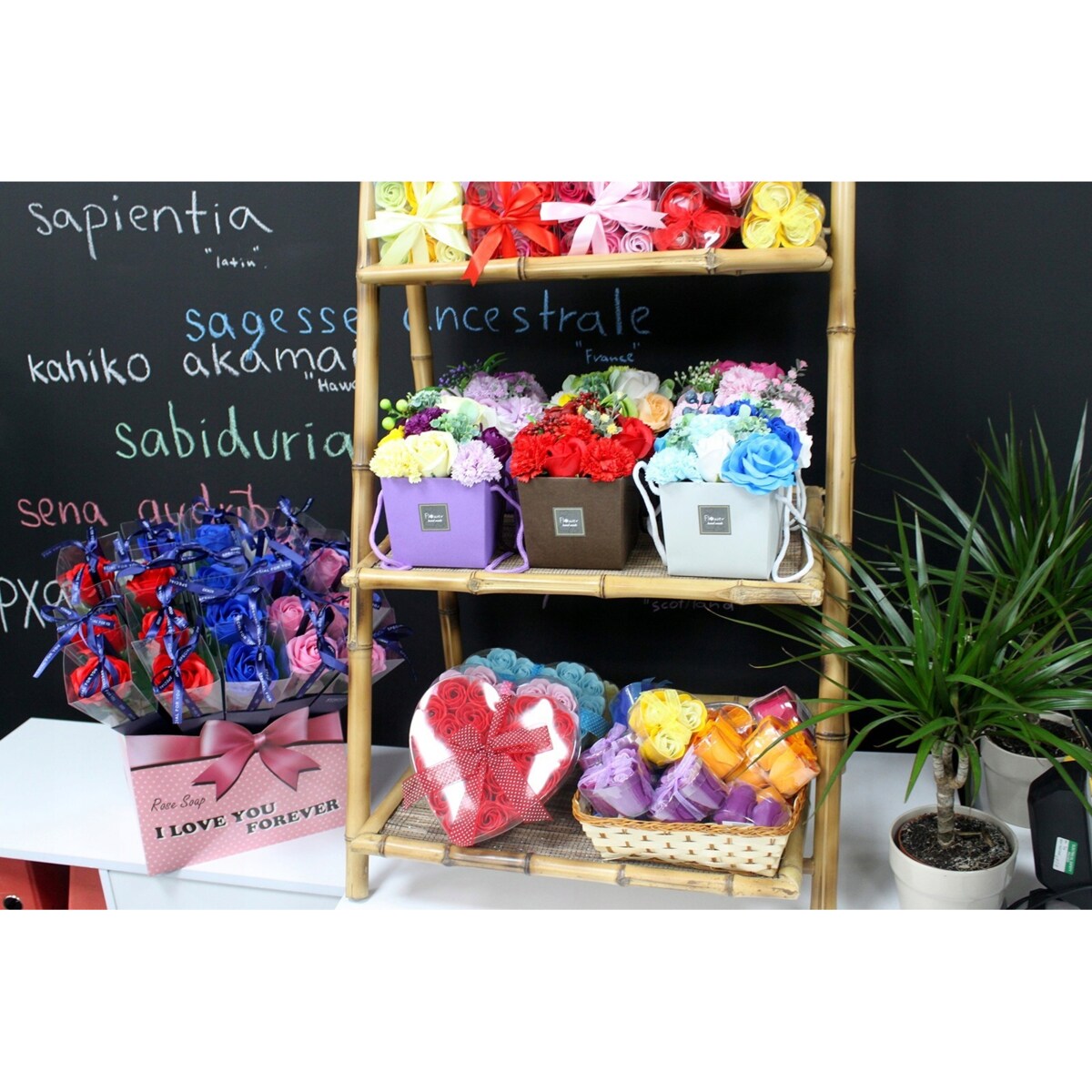 PACHNĄCE RÓŻE KWIATY MYDLANE FLOWER BOX na upominek urodziny prezent święta