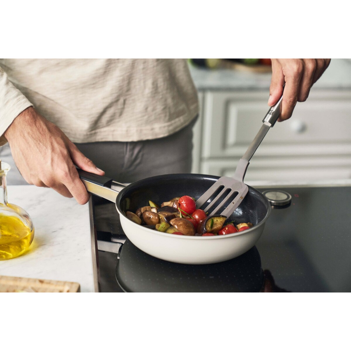 ZWILLING PURE Patelnia płytka 20 cm